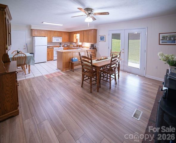 1802 Hopewell Road, Morganton, NC 28655