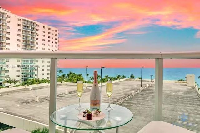 3901 S Ocean Dr 6Y, Hollywood, FL 33019