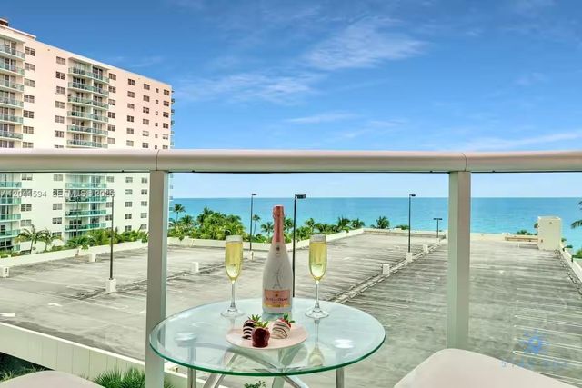 3901 S Ocean Dr 6Y, Hollywood, FL 33019