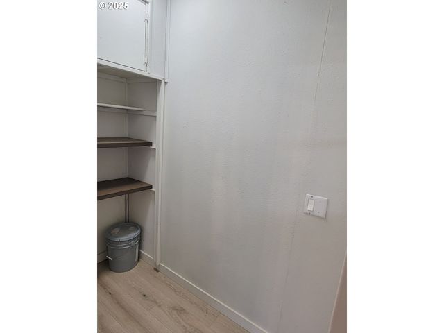 129 N P St, Cottage Grove, OR 97424