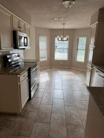 3509 Alexandria Drive, Arlington, TX 76015