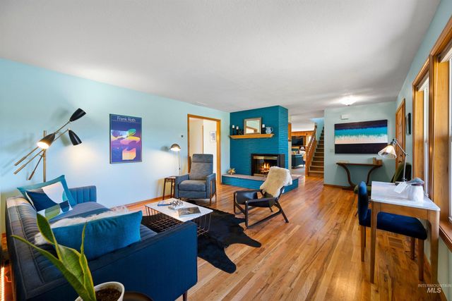 3718 N Cabarton Ln, Boise, ID 83704