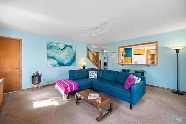 3718 N Cabarton Ln, Boise, ID 83704