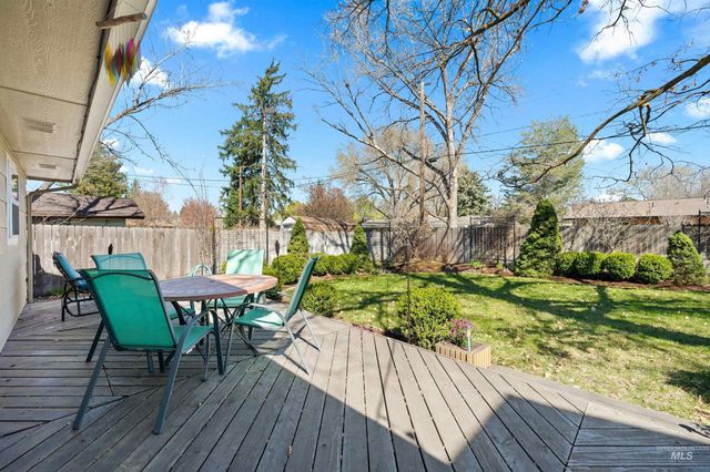 3718 N Cabarton Ln, Boise, ID 83704