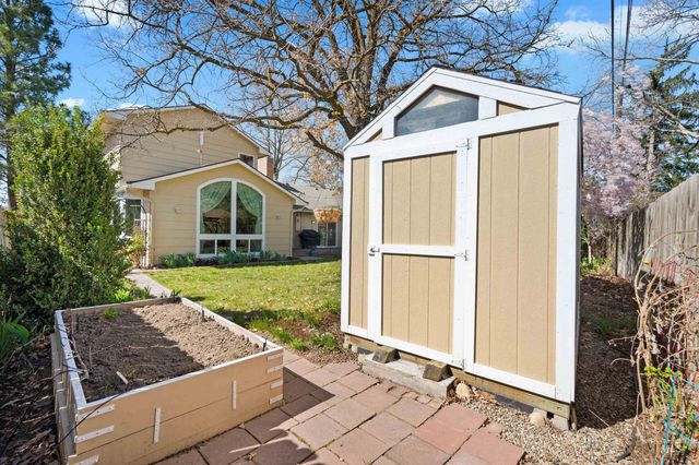 3718 N Cabarton Ln, Boise, ID 83704