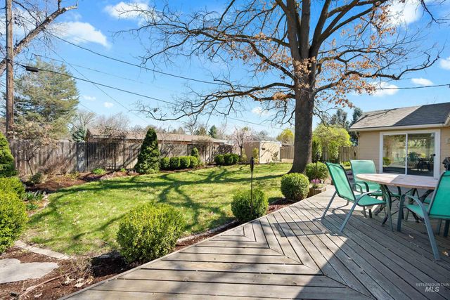 3718 N Cabarton Ln, Boise, ID 83704