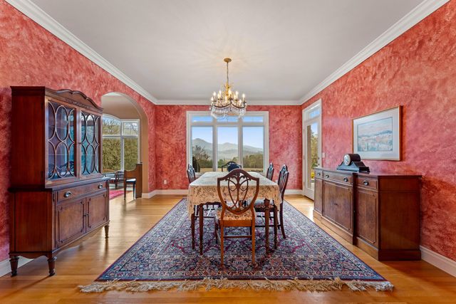 3396 Foots Creek Road, Gold Hill, OR 97525