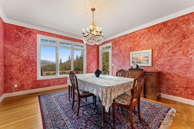 3396 Foots Creek Road, Gold Hill, OR 97525