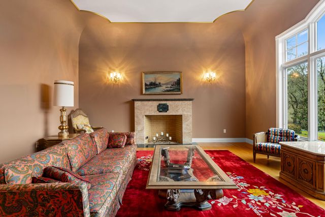 3396 Foots Creek Road, Gold Hill, OR 97525