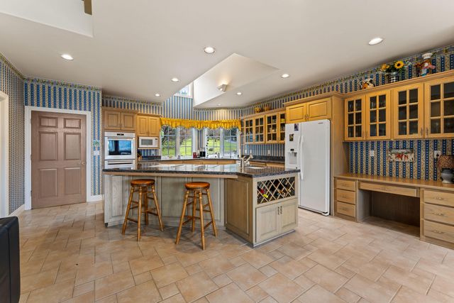 3396 Foots Creek Road, Gold Hill, OR 97525