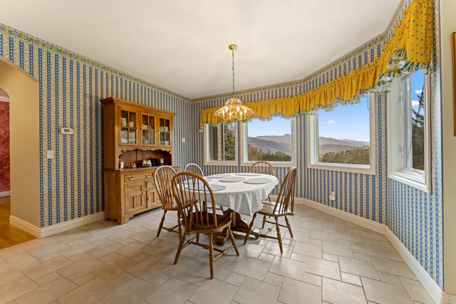 3396 Foots Creek Road, Gold Hill, OR 97525