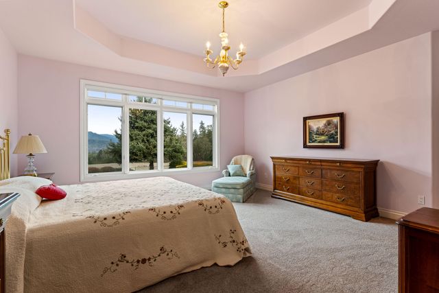 3396 Foots Creek Road, Gold Hill, OR 97525