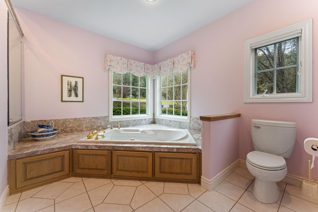 3396 Foots Creek Road, Gold Hill, OR 97525