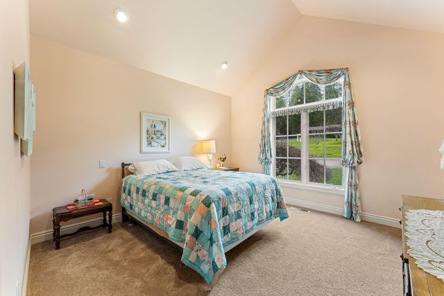 3396 Foots Creek Road, Gold Hill, OR 97525