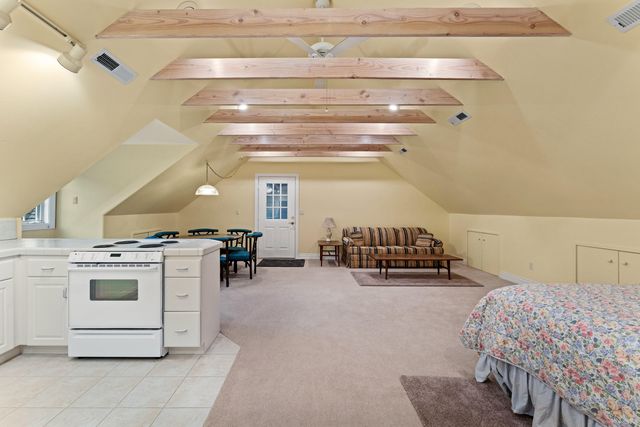 3396 Foots Creek Road, Gold Hill, OR 97525