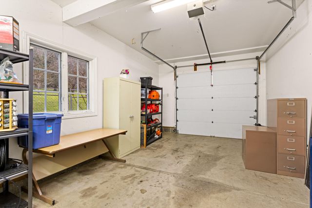 3396 Foots Creek Road, Gold Hill, OR 97525