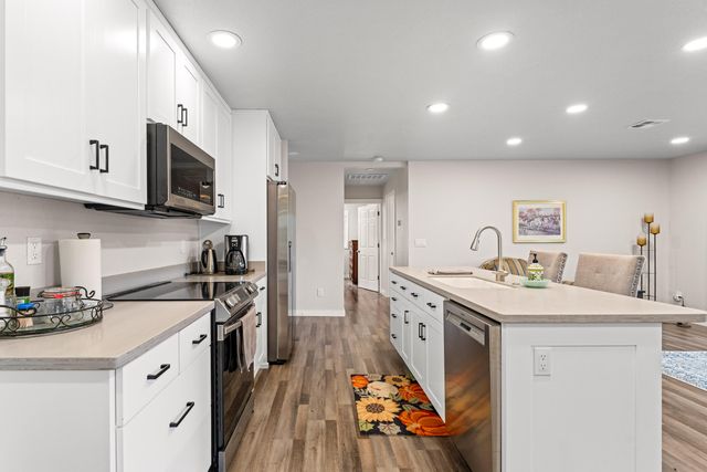 3396 Foots Creek Road, Gold Hill, OR 97525