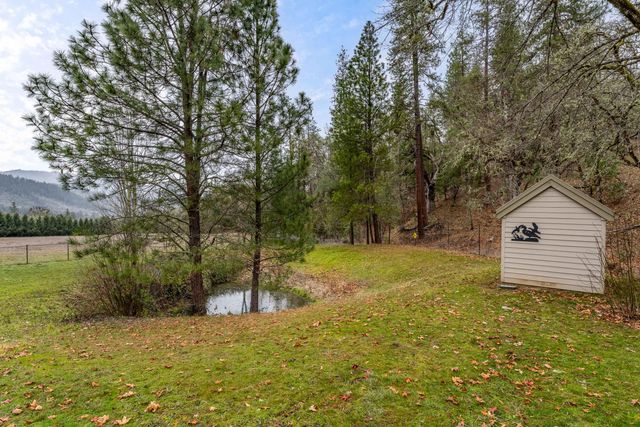 3396 Foots Creek Road, Gold Hill, OR 97525
