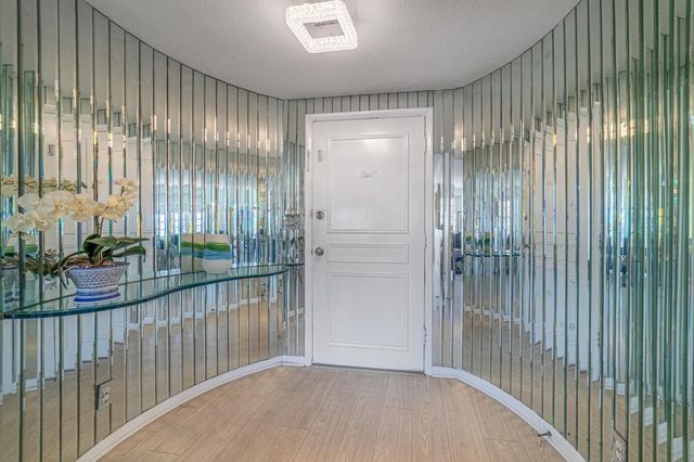 3475 S Ocean Boulevard 201, Palm Beach, FL 33480