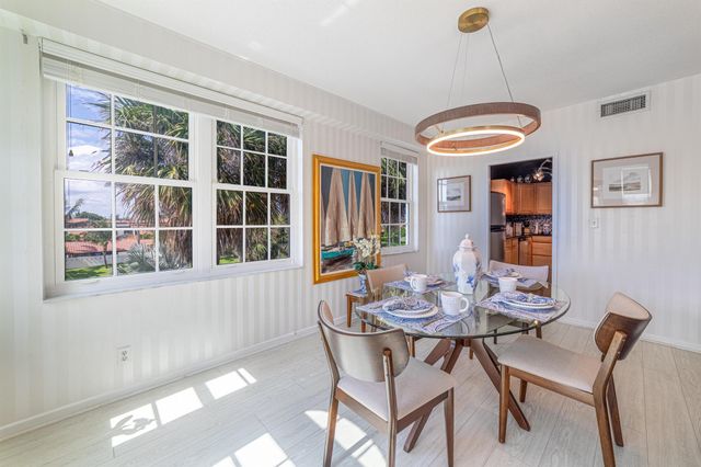 3475 S Ocean Boulevard 201, Palm Beach, FL 33480