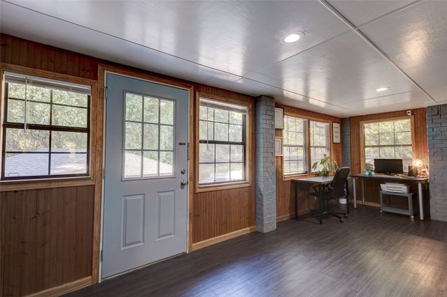 175 E Pleasant Run Road, Cedar Hill, TX 75104