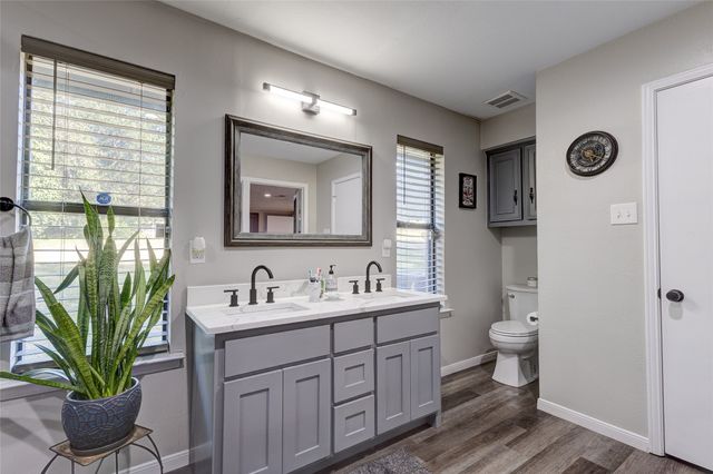 175 E Pleasant Run Road, Cedar Hill, TX 75104