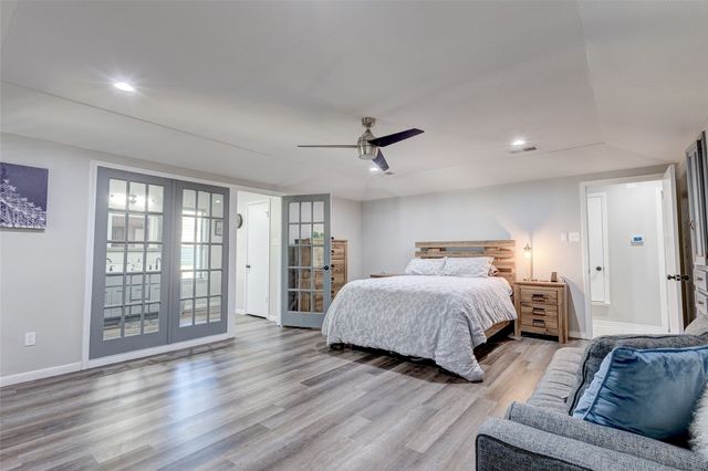 175 E Pleasant Run Road, Cedar Hill, TX 75104