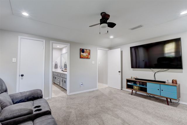 175 E Pleasant Run Road, Cedar Hill, TX 75104