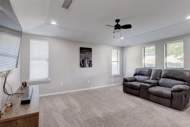 175 E Pleasant Run Road, Cedar Hill, TX 75104