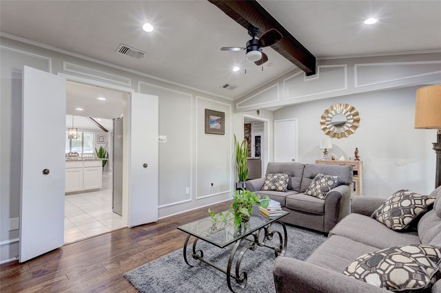 175 E Pleasant Run Road, Cedar Hill, TX 75104