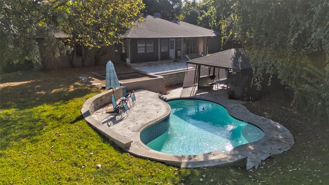 175 E Pleasant Run Road, Cedar Hill, TX 75104