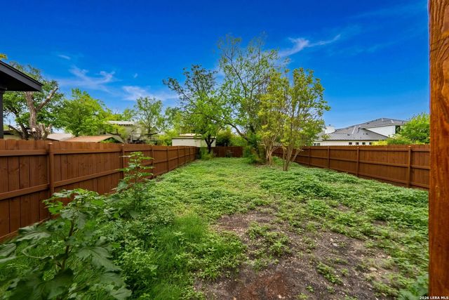 114 San Antonio Blvd, San Antonio, TX 78201