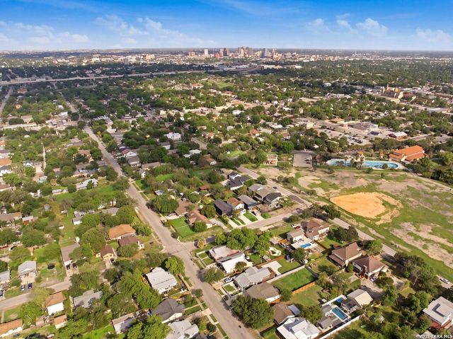 114 San Antonio Blvd, San Antonio, TX 78201