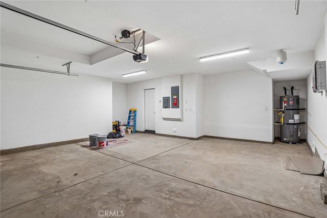 965 W Dhalia Street, Compton, CA 90220