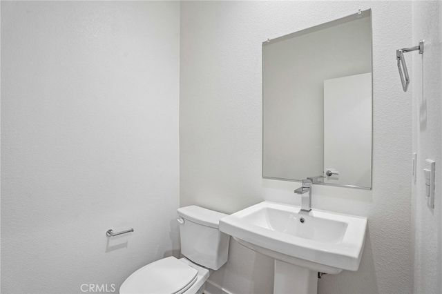 965 W Dhalia Street, Compton, CA 90220