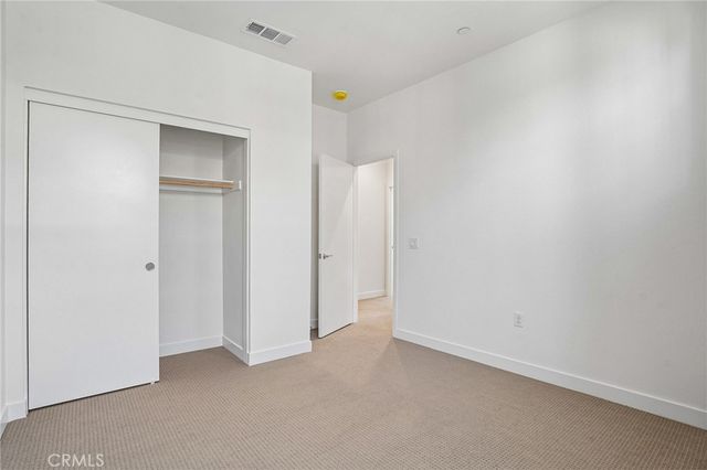 965 W Dhalia Street, Compton, CA 90220