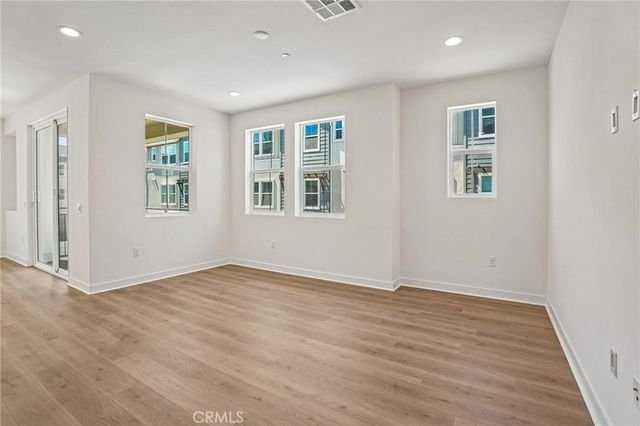 965 W Dhalia Street, Compton, CA 90220