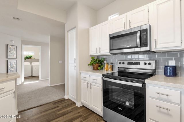 13700 N FOUNTAIN HILLS Boulevard 301, Fountain Hills, AZ 85268