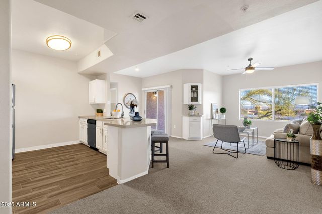 13700 N FOUNTAIN HILLS Boulevard 301, Fountain Hills, AZ 85268