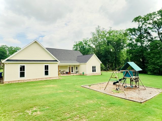 2110 Brookhill Rd, Dothan, AL 36301