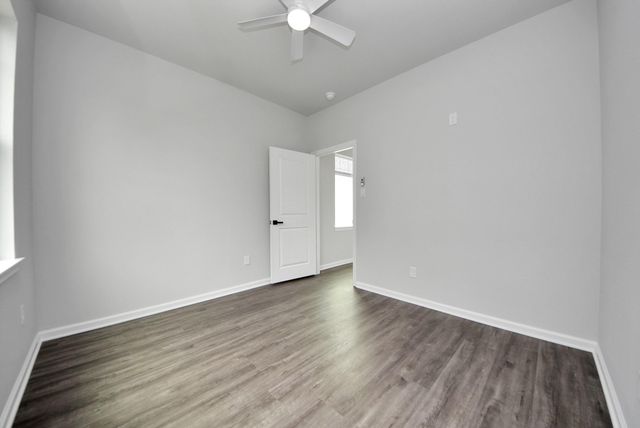 303 S Utah Street, La Porte, TX 77571