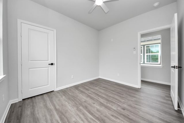 303 S Utah Street, La Porte, TX 77571