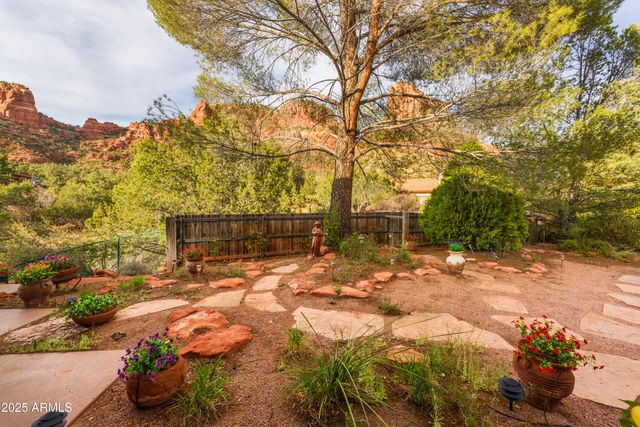 115 MERRY GO ROUND ROCK Road, Sedona, AZ 86351
