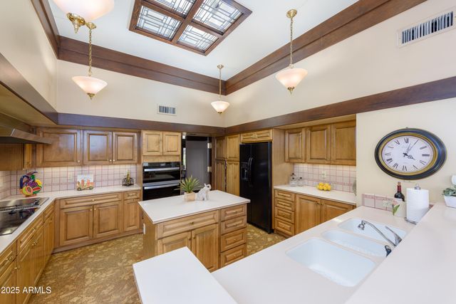 115 MERRY GO ROUND ROCK Road, Sedona, AZ 86351