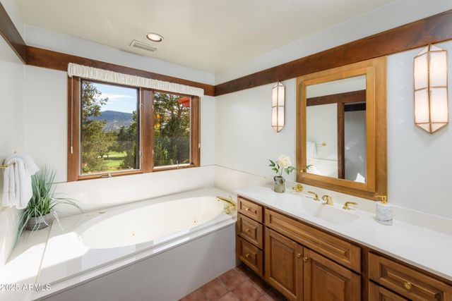 115 MERRY GO ROUND ROCK Road, Sedona, AZ 86351