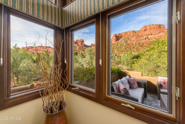 115 MERRY GO ROUND ROCK Road, Sedona, AZ 86351