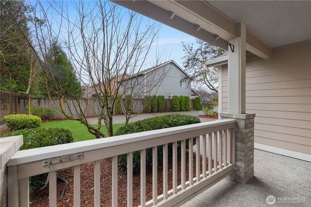 4736 Kapalea Way SE, Lacey, WA 98503