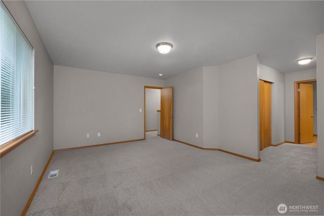 4736 Kapalea Way SE, Lacey, WA 98503