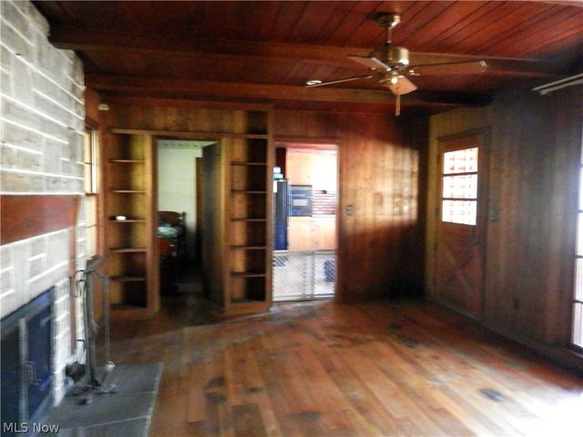 10200 Mayfield Road, Chesterland, OH 44026