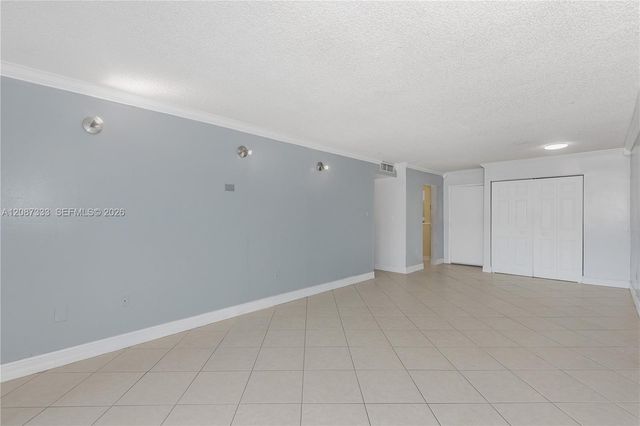1725 W 60th Street F126, Hialeah, FL 33012
